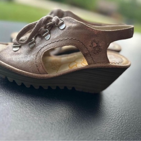 Fly London Ylfa Lace-up Wedge Sandals Leather Metallic Gold Size 37 UK 6-6.5 US - Picture 5 of 6